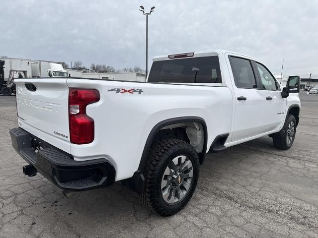 Used 2025 Chevrolet Silverado 2500 Custom w/ Custom Convenience Package AWD/4WD image 4