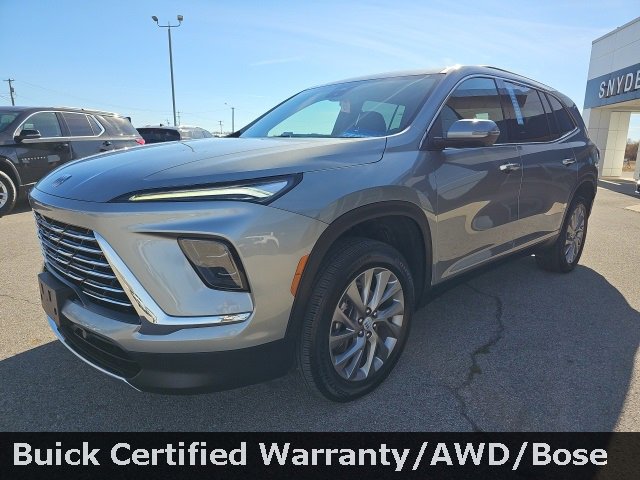 Certified 2025 Buick Enclave Preferred image 3