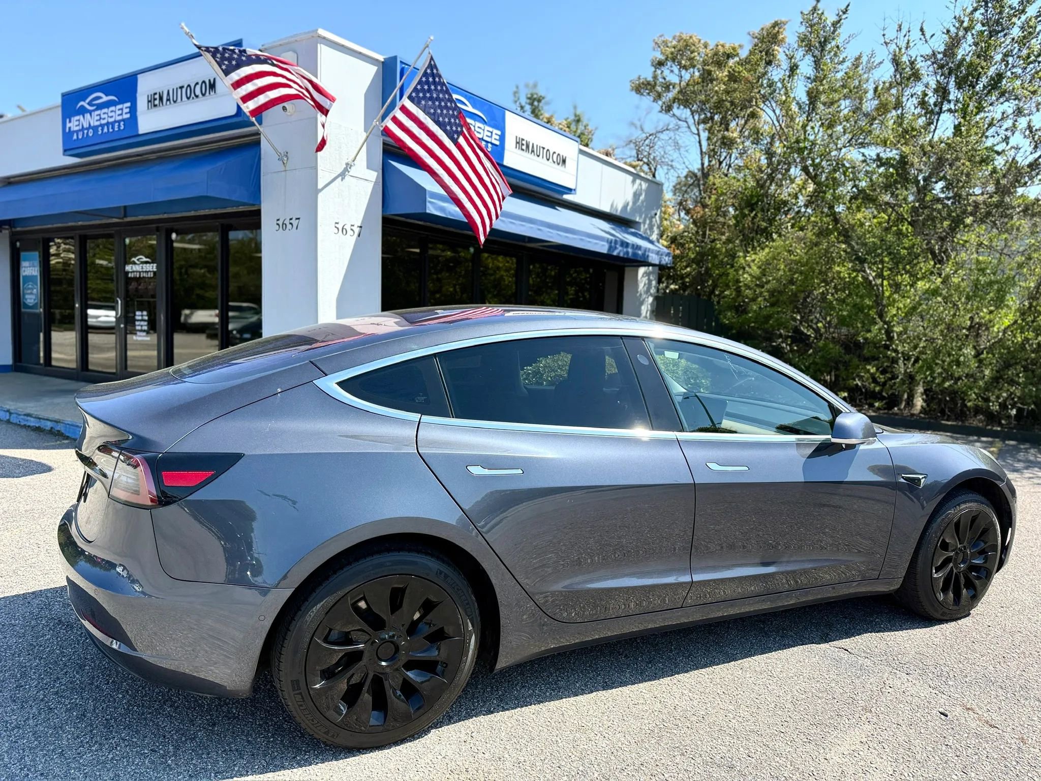 Used 2018 Tesla Model 3 Long Range image 10