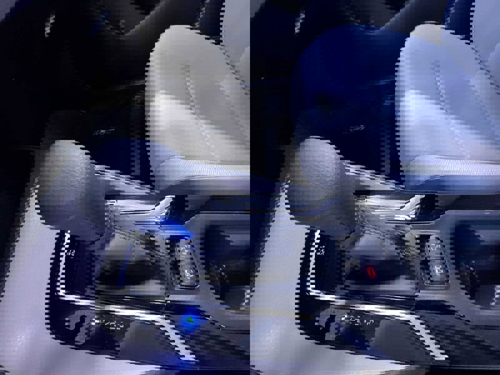 Used 2020 Toyota Corolla L image 28