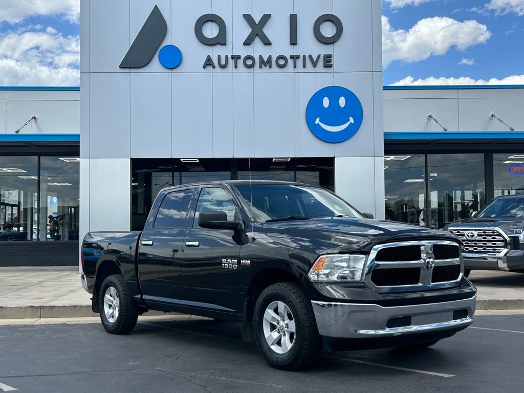 Used 2018 RAM 1500 Classic SLT AWD/4WD image 1