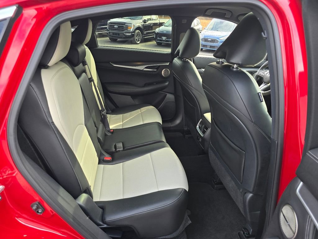 Used 2022 INFINITI QX55 Essential w/ Proassist Package image 12