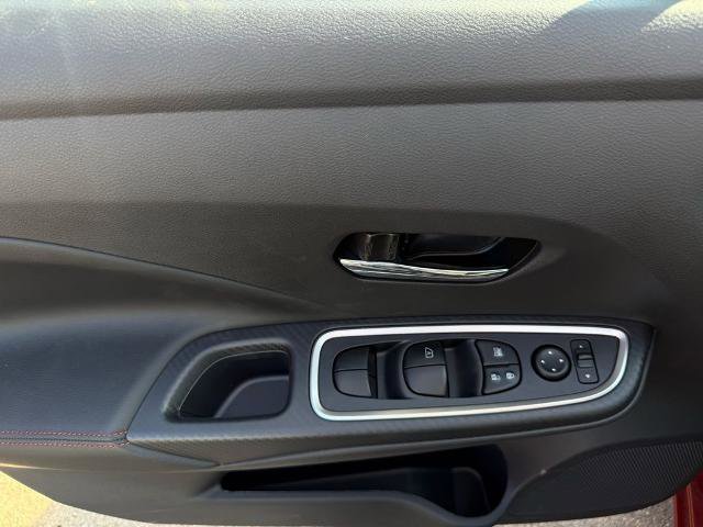 New 2025 Nissan Versa SR w/ Trunk Package image 19