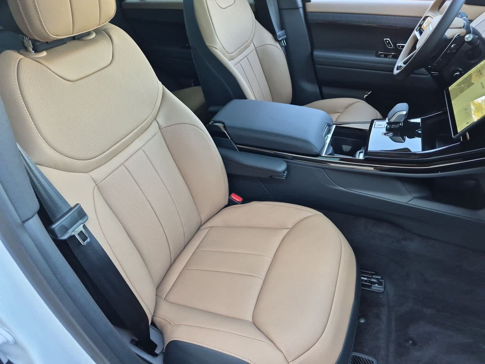 New 2027 Land Rover Range Rover Sport Dynamic SE AWD/4WD image 23