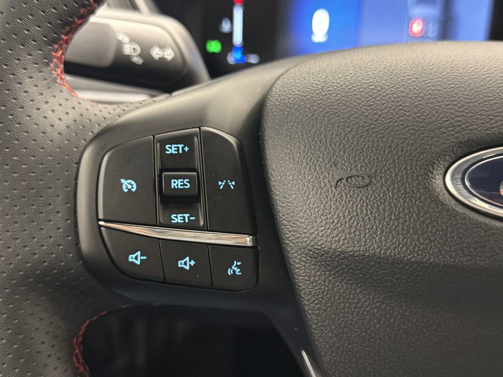 Used 2025 Ford Escape ST-Line Select image 14