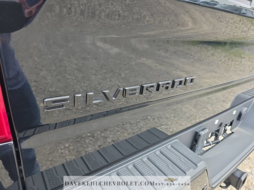 Used 2025 Chevrolet Silverado 1500 LT Trail Boss w/ LT Trail Boss Premium Package AWD/4WD image 13
