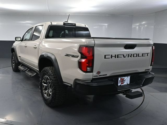 Used 2026 Chevrolet Colorado ZR2 w/ Technology Package AWD/4WD image 7