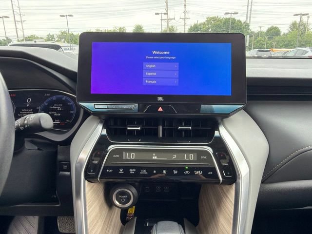 Used 2023 Toyota Venza Limited AWD/4WD image 18