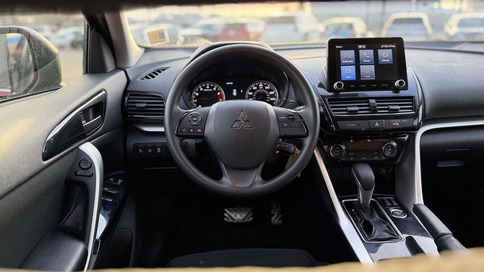 Used 2023 Mitsubishi Eclipse Cross LE image 23