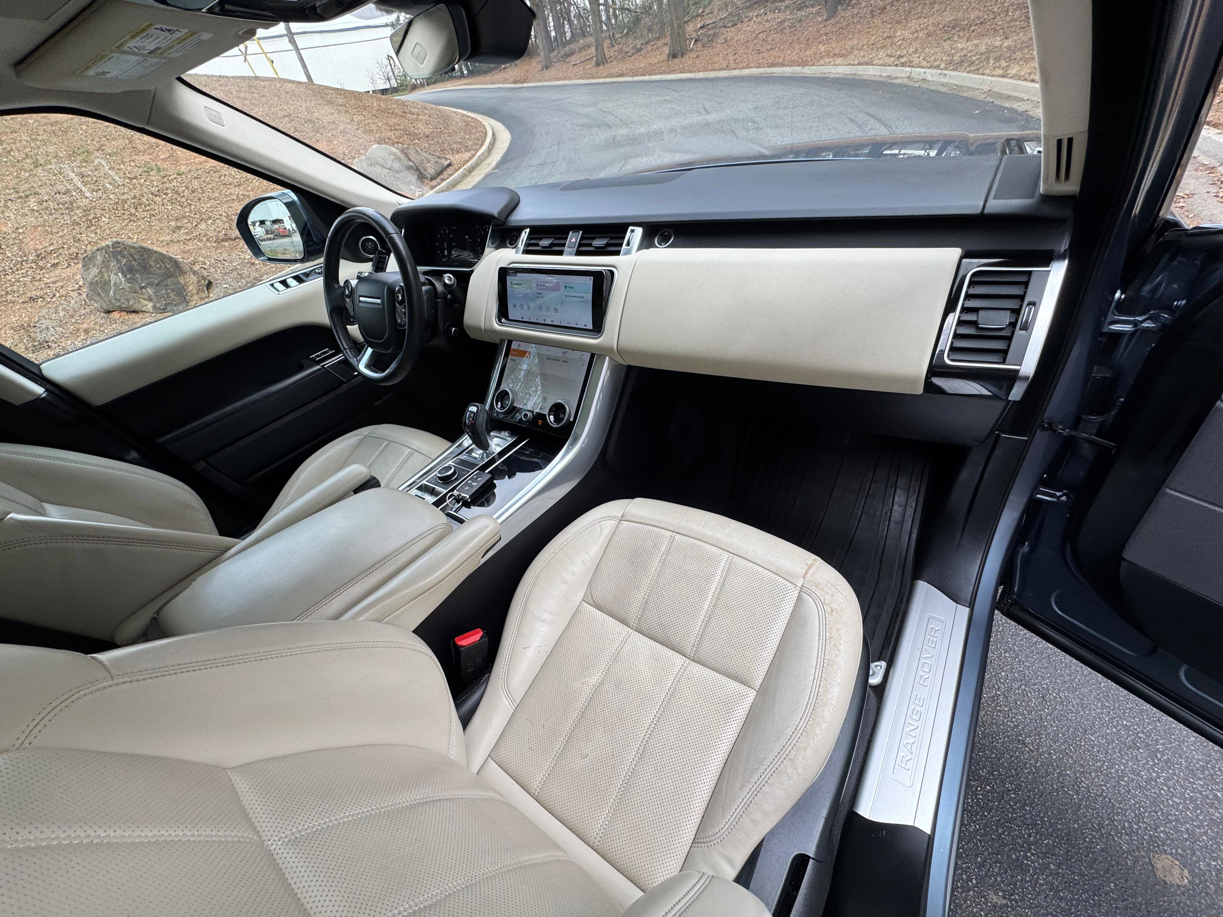 Used 2019 Land Rover Range Rover Sport HSE AWD/4WD image 34