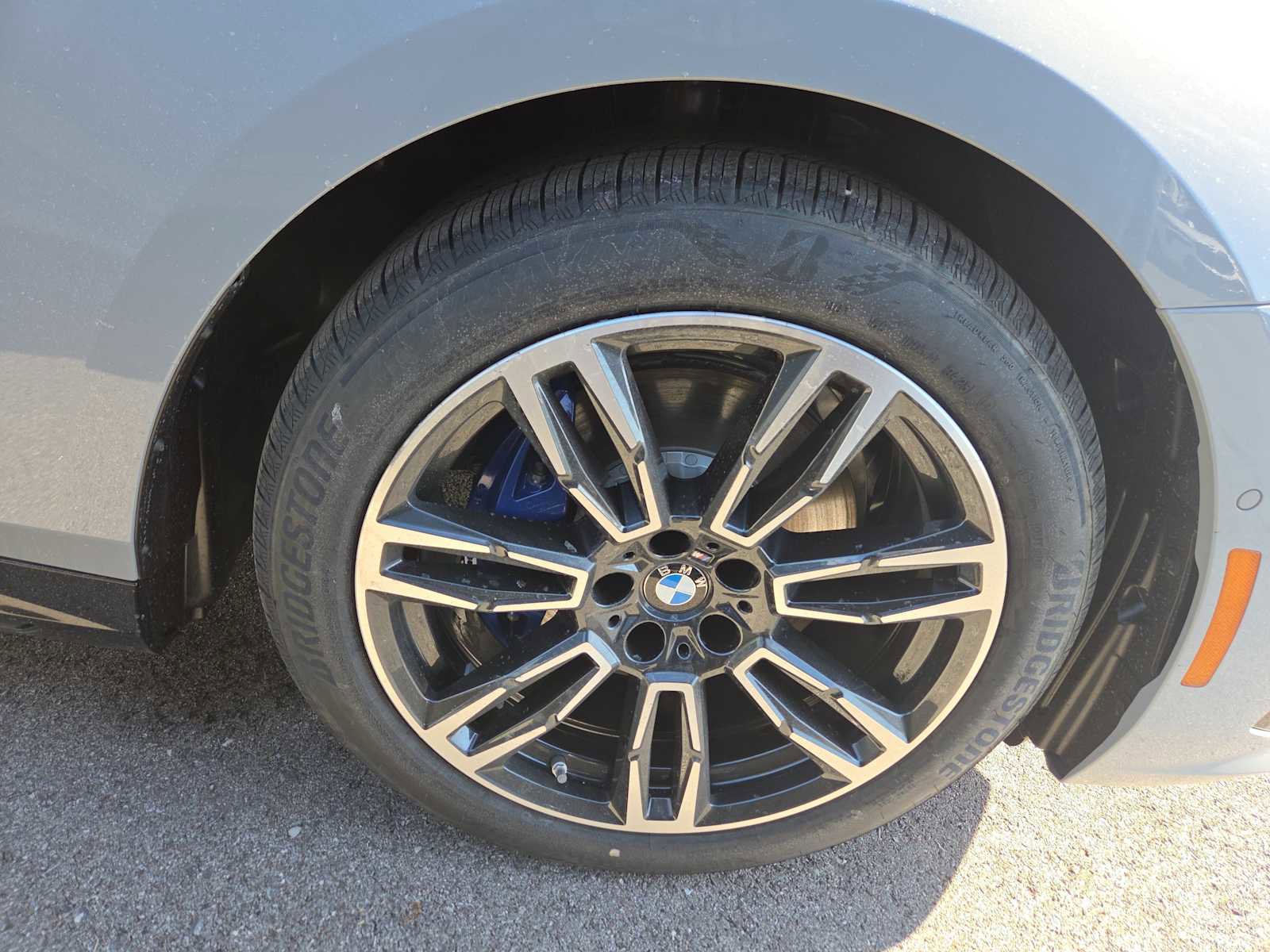 New 2026 BMW 530i xDrive w/ M Sport Package image 2