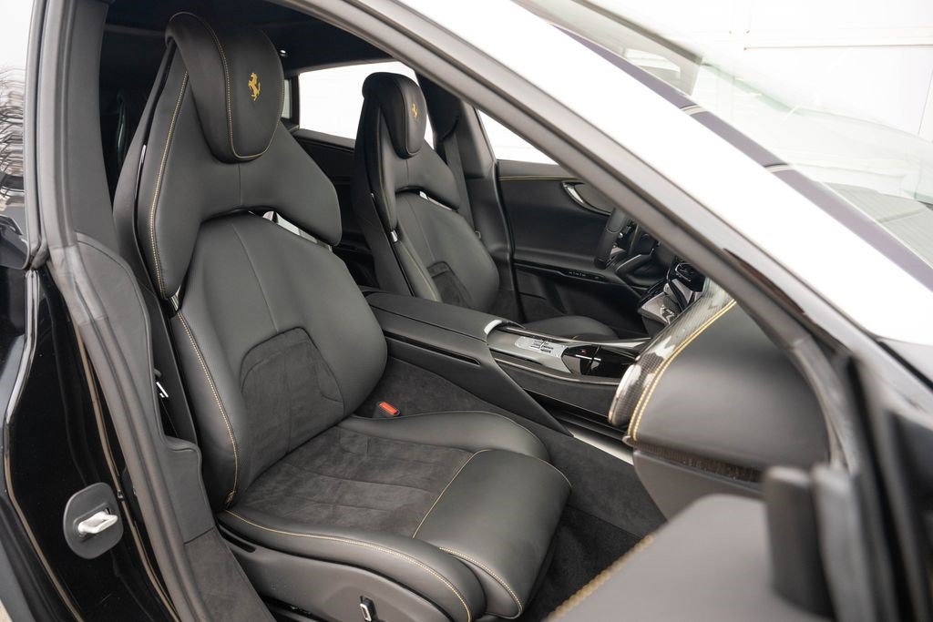 Used 2024 Ferrari Purosangue AWD/4WD image 62