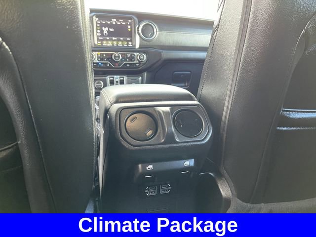 Used 2022 Jeep Wrangler Unlimited Sahara w/ Cold Weather Group image 18