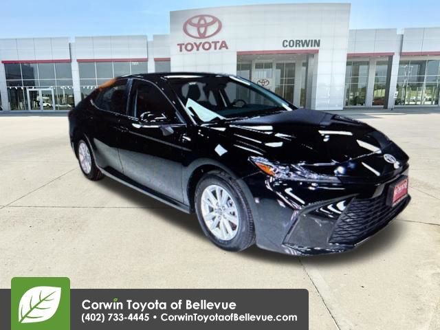 Used 2025 Toyota Camry LE image 19