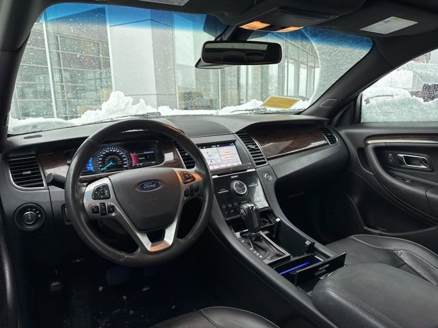 Used 2019 Ford Taurus Limited image 27