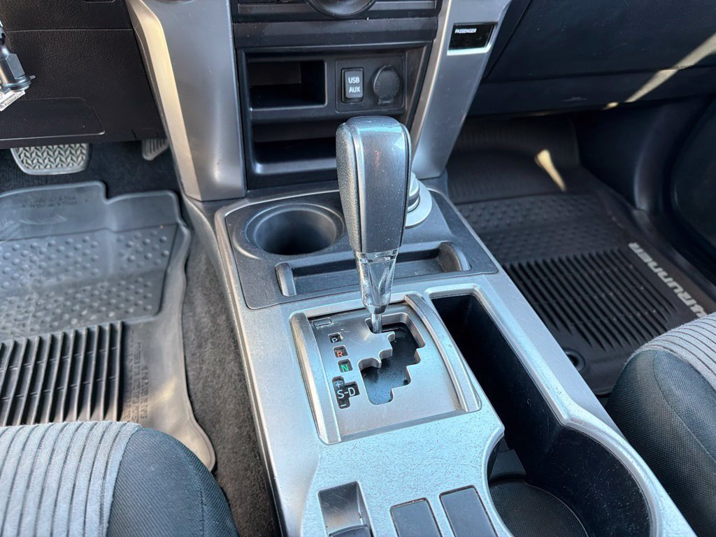Used 2018 Toyota 4Runner SR5 AWD/4WD image 14