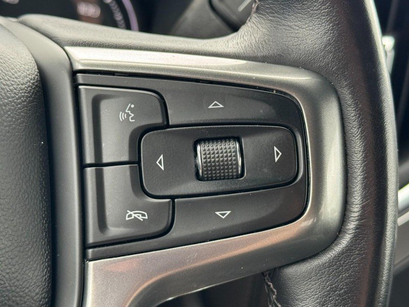 Used 2022 Chevrolet Silverado 1500 LTZ AWD/4WD image 18