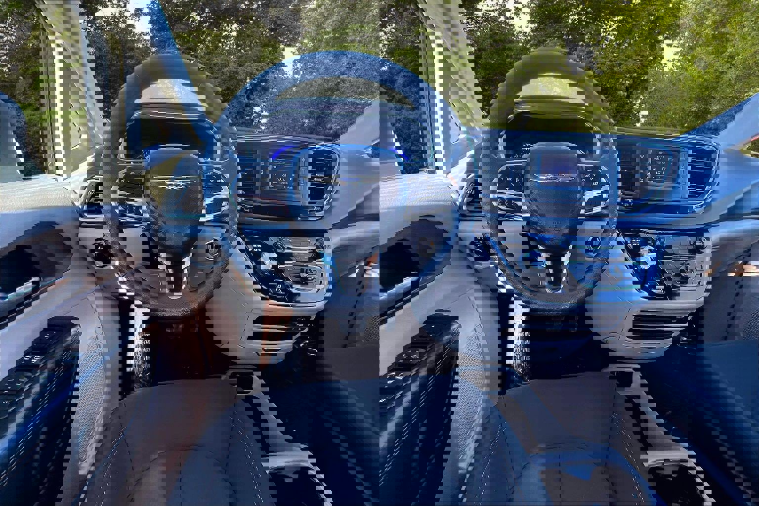 Used 2017 Chrysler Pacifica LX w/ Tire & Wheel Group image 8