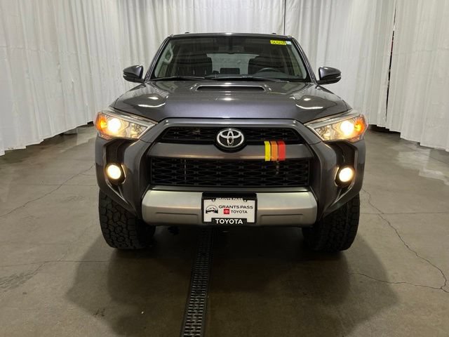 Certified 2019 Toyota 4Runner TRD Off-Road Premium AWD/4WD image 9