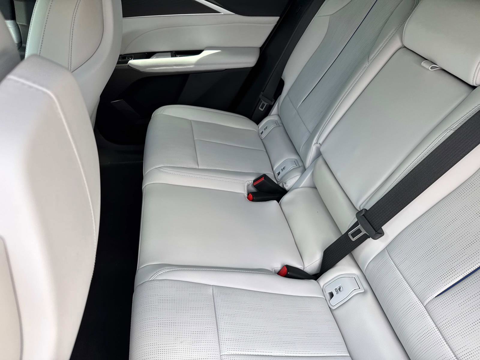 New 2025 Cadillac Lyriq Luxury image 12