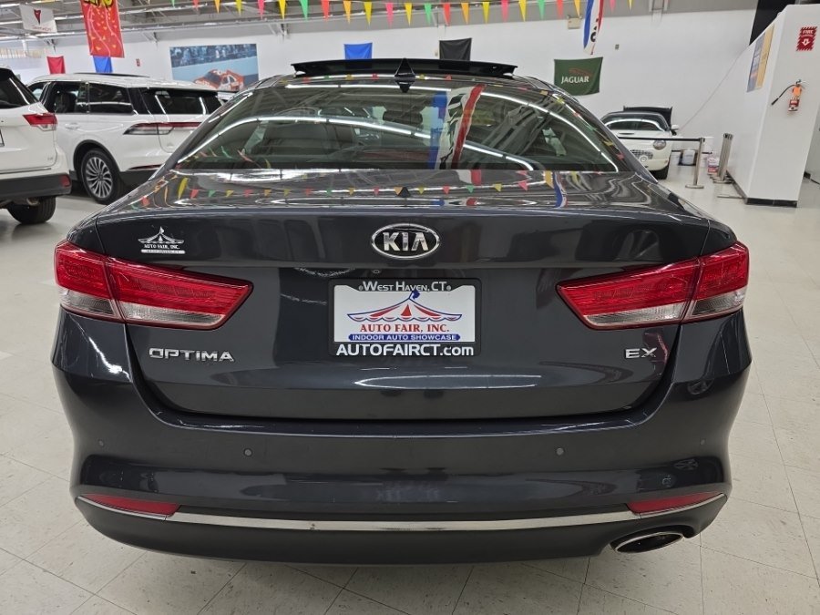 Used 2018 Kia Optima EX w/ Premium Package FWD image 5