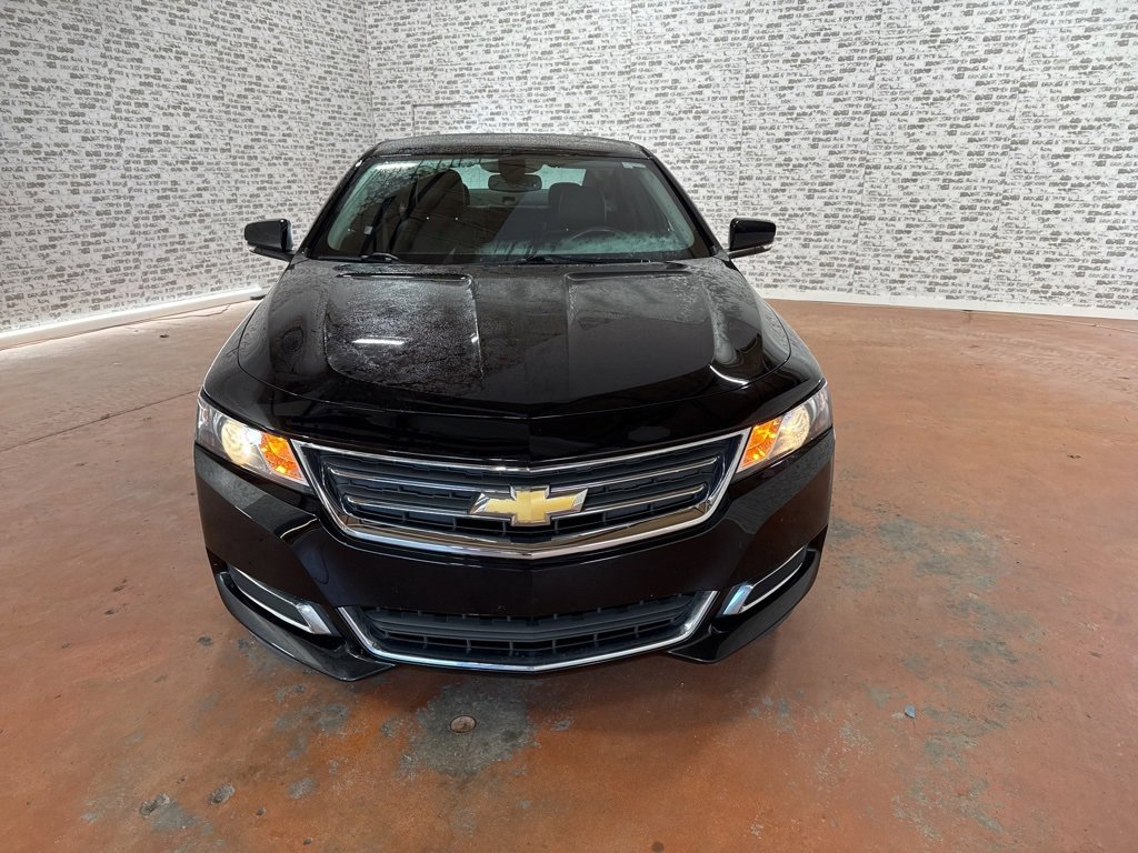 Used 2015 Chevrolet Impala LT w/ Convenience Package image 2