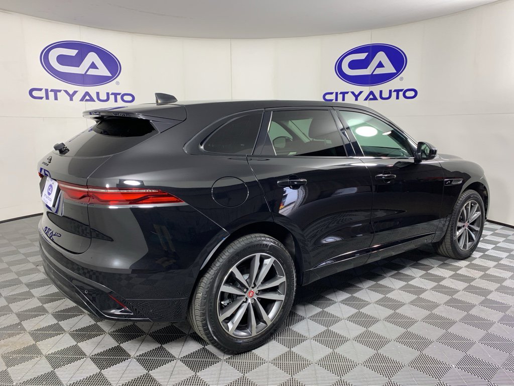 Used 2022 Jaguar F-PACE S image 3
