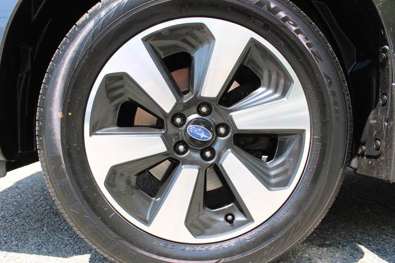 Used 2018 Subaru Forester 2.5i Premium w/ Protection Package #1 AWD/4WD image 19