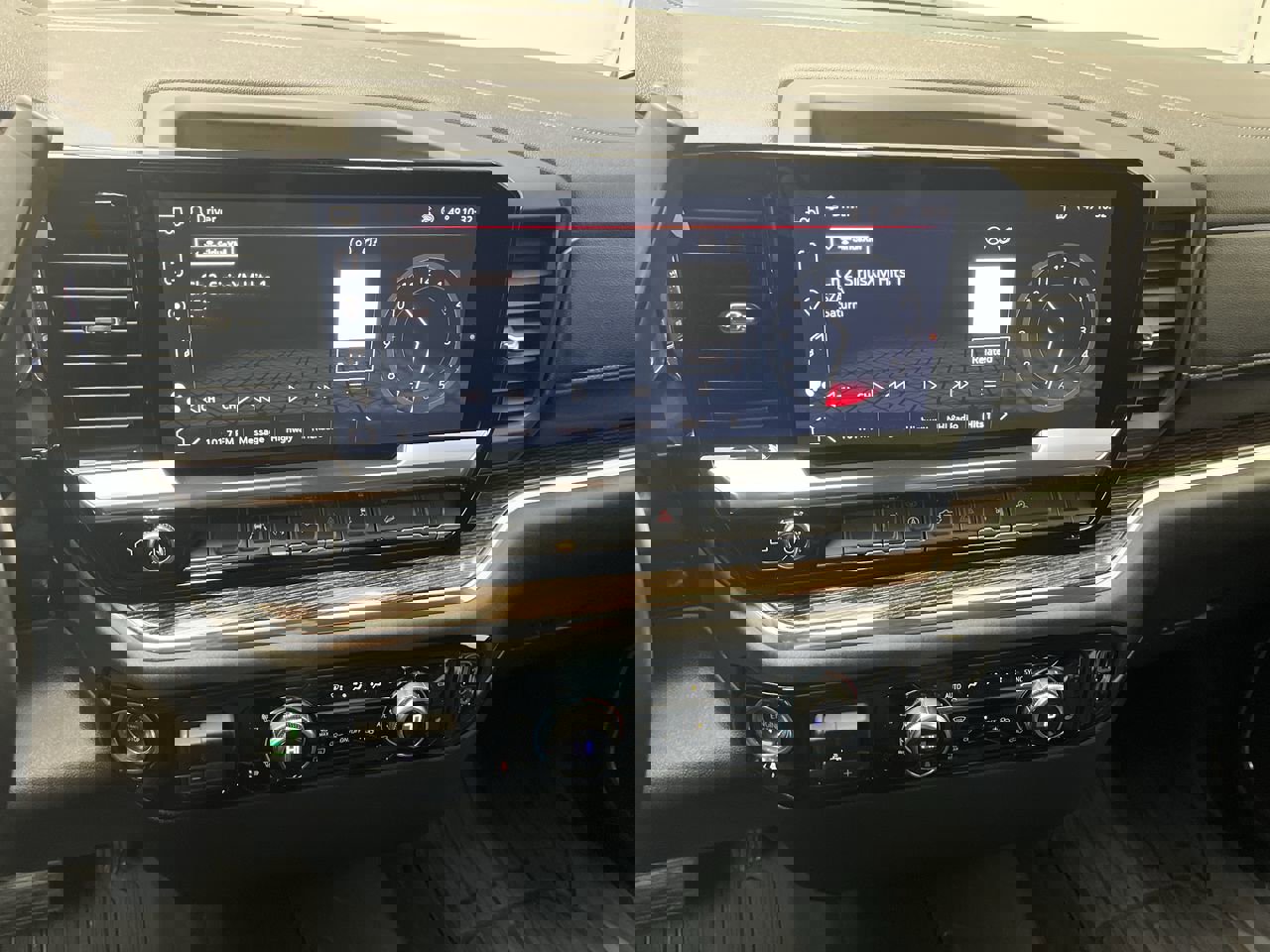 Used 2024 GMC Sierra 1500 Elevation image 18