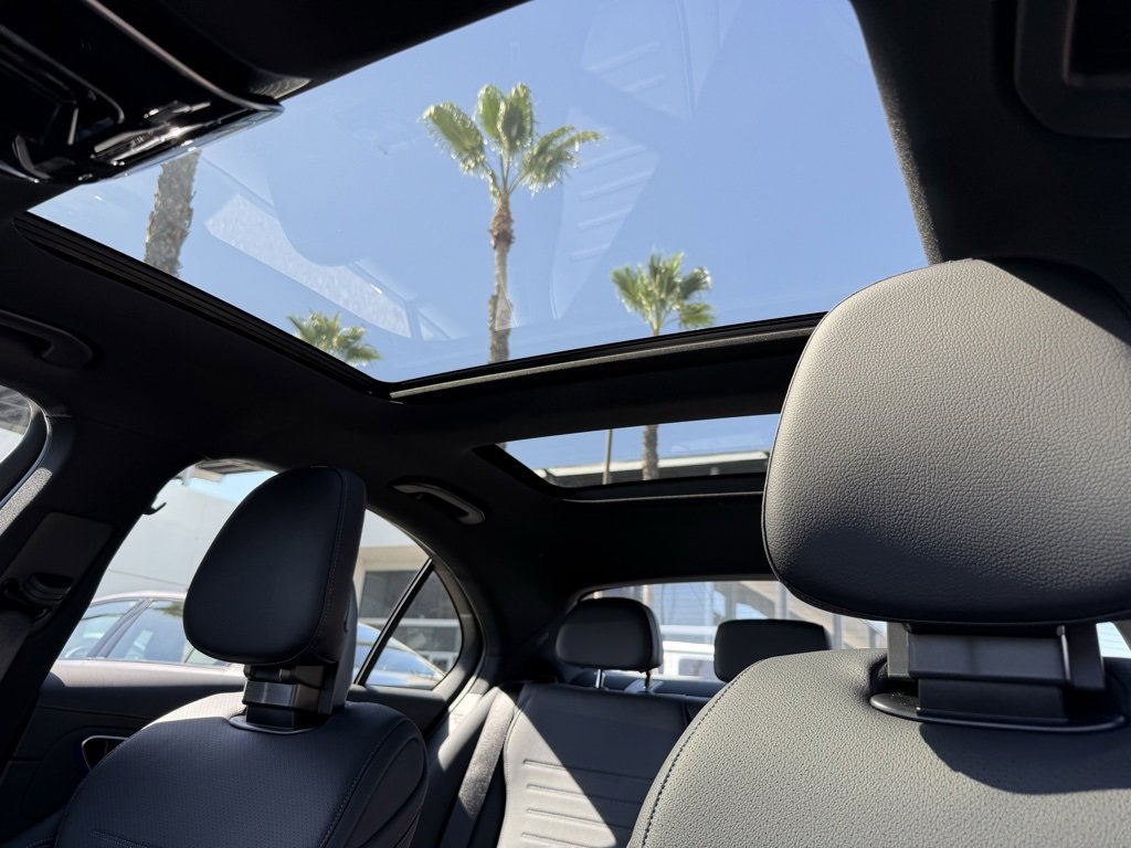 New 2025 Mercedes-Benz C 300 Sedan image 12