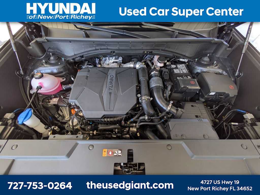 Used 2025 Hyundai Santa Fe SEL w/ Tow & Go Package FWD image 15
