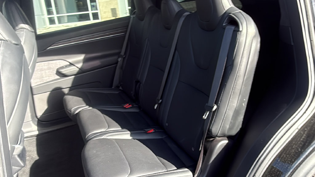 Used 2023 Tesla Model X AWD/4WD image 14