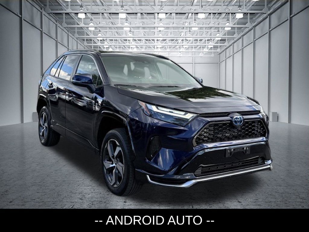 Used 2024 Toyota RAV4 SE w/ Weather & Moonroof Package AWD/4WD image 4
