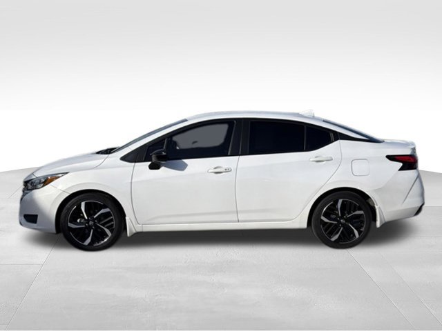 Used 2025 Nissan Versa SR w/ Trunk Package FWD image 2