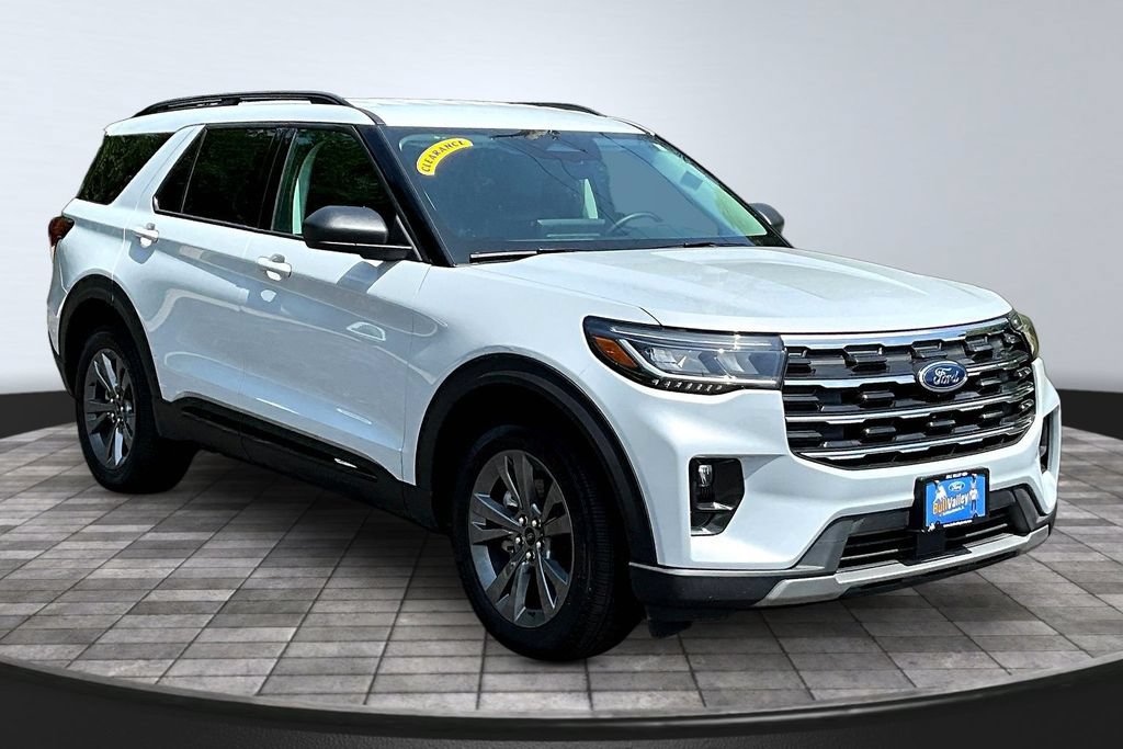 New 2026 Ford Explorer Active w/ Active Comfort Package