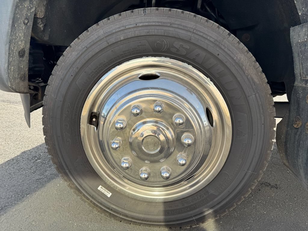 Used 2015 Ford F550 4x4 SuperCab Super Duty image 17
