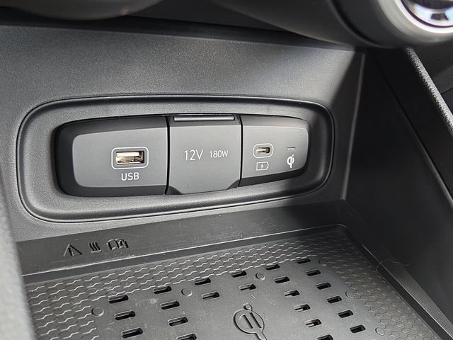 New 2026 Hyundai Venue SEL FWD image 14