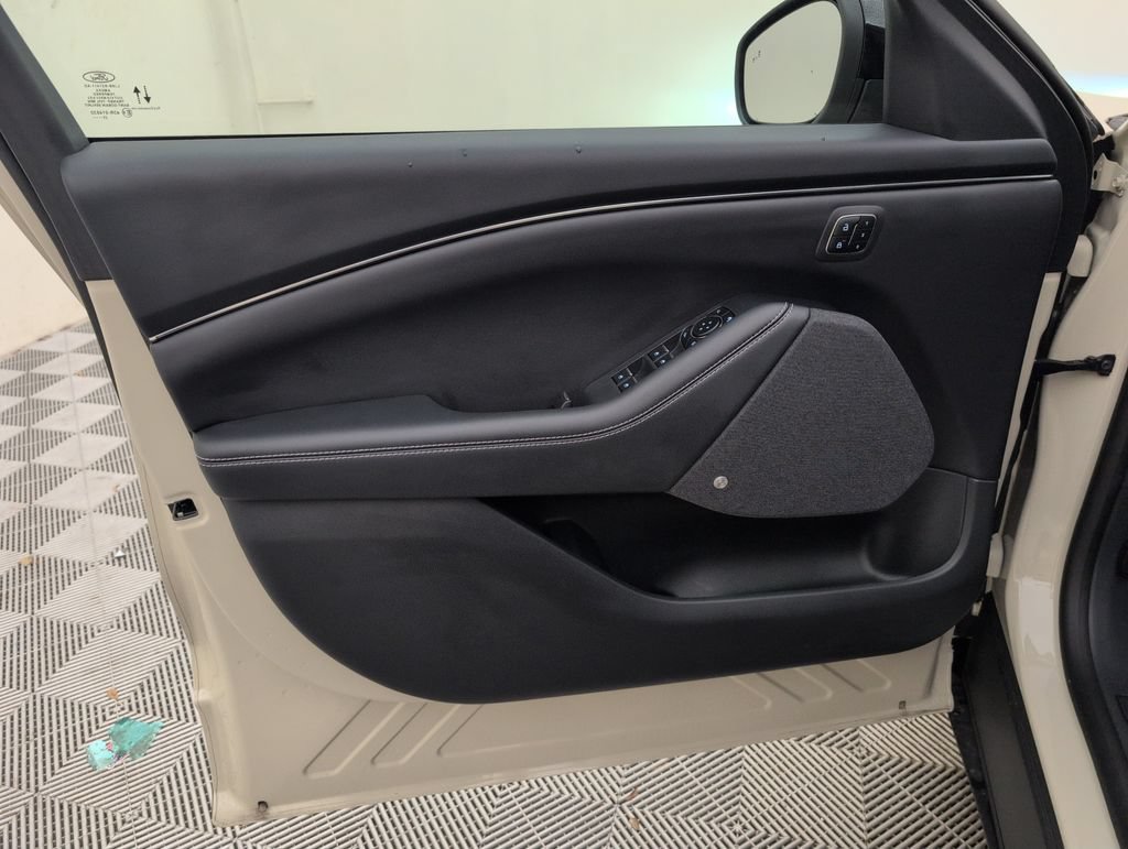 Used 2025 Ford Mustang Mach-E Premium RWD image 32