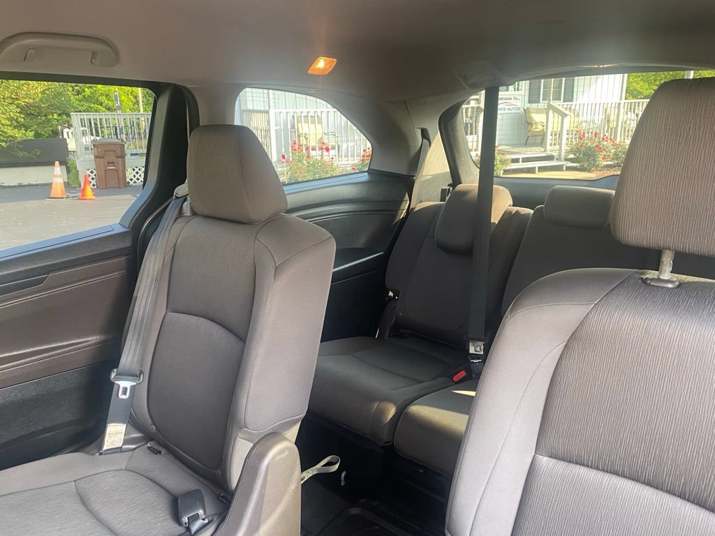 Used 2018 Honda Odyssey LX image 21