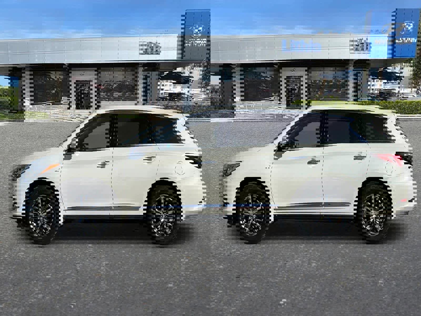 Used 2018 INFINITI QX60 FWD w/ Premium Plus Package image 6