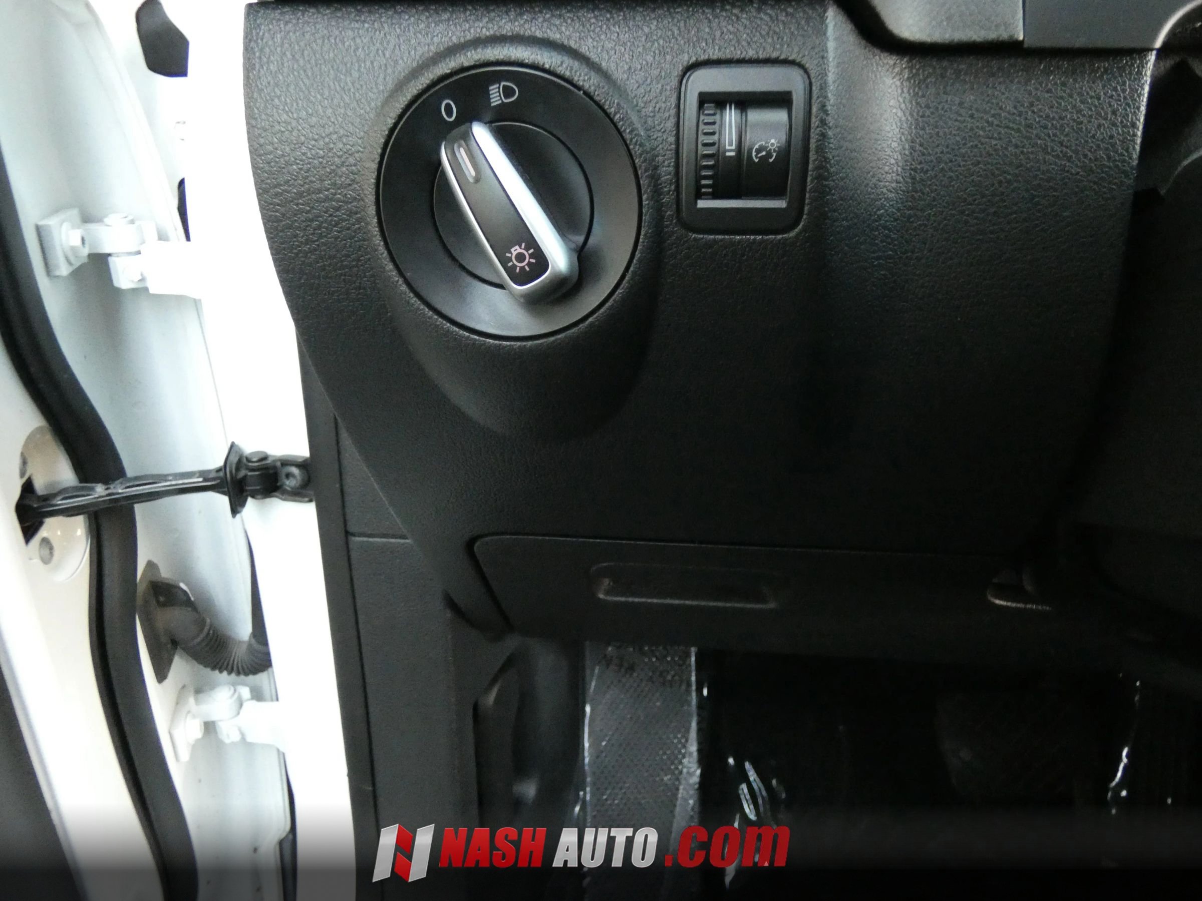 Used 2017 Volkswagen Tiguan S FWD image 58