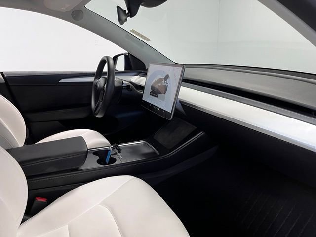 Used 2023 Tesla Model Y Performance AWD/4WD image 11