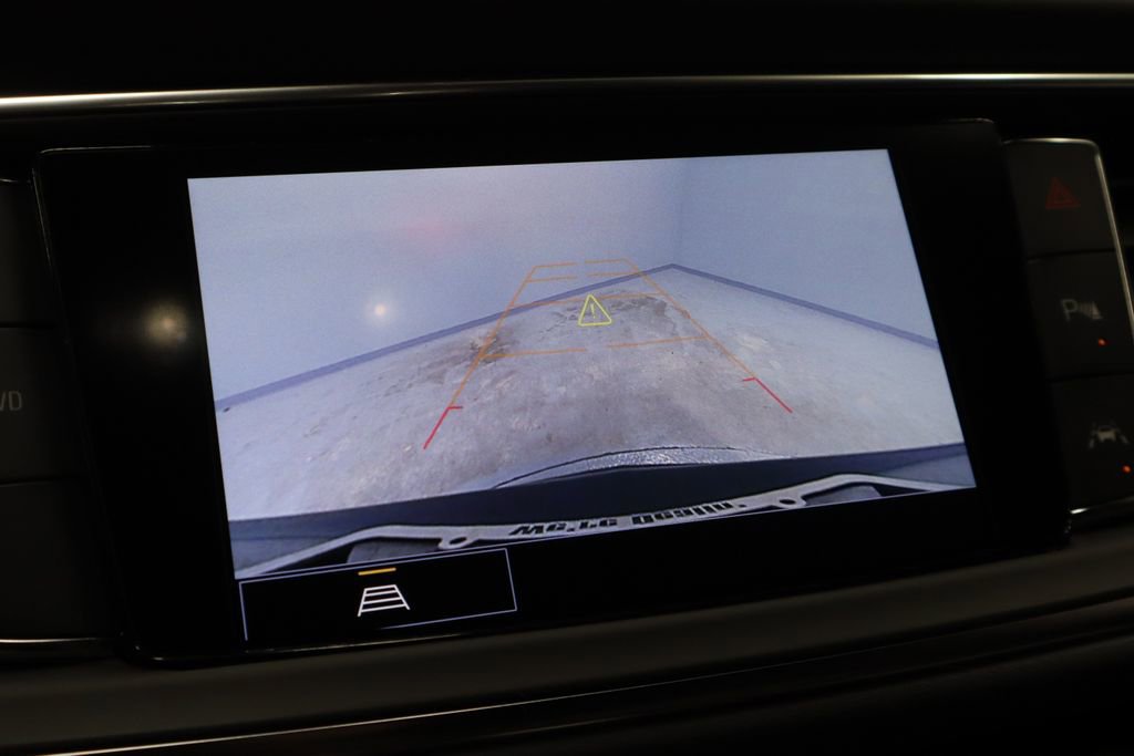 Used 2023 Buick Enclave Essence w/ Sport Touring Edition image 3