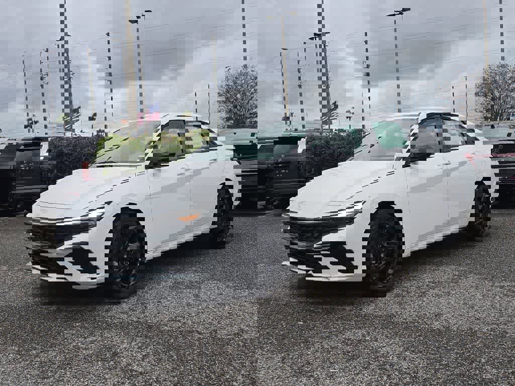 New 2026 Hyundai Elantra Sport image 2