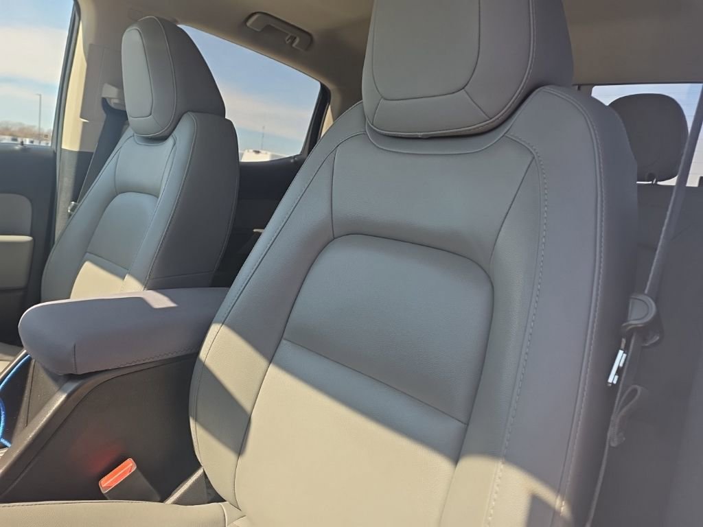 Used 2016 Chevrolet Colorado LT w/ Luxury Package, Chrome image 12