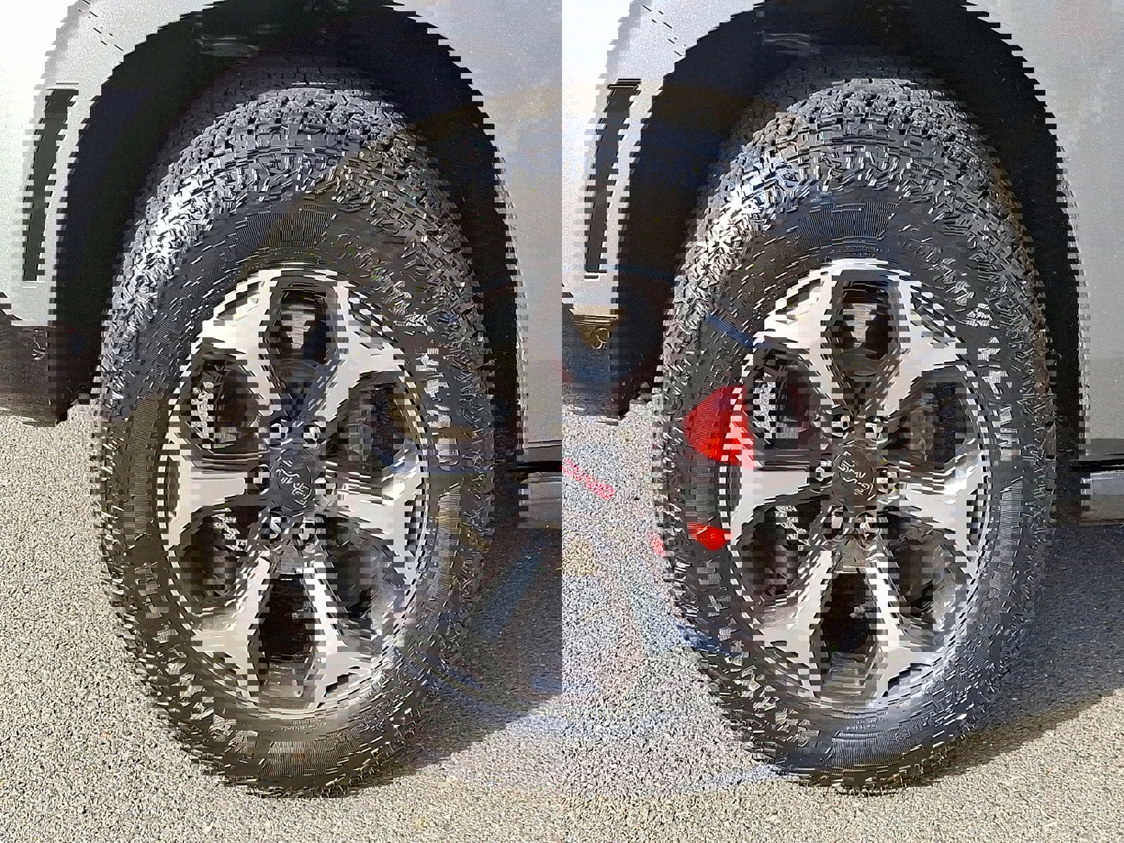 Used 2025 GMC Yukon AT4 Ultimate w/ LPO, Floor Liner Package image 8