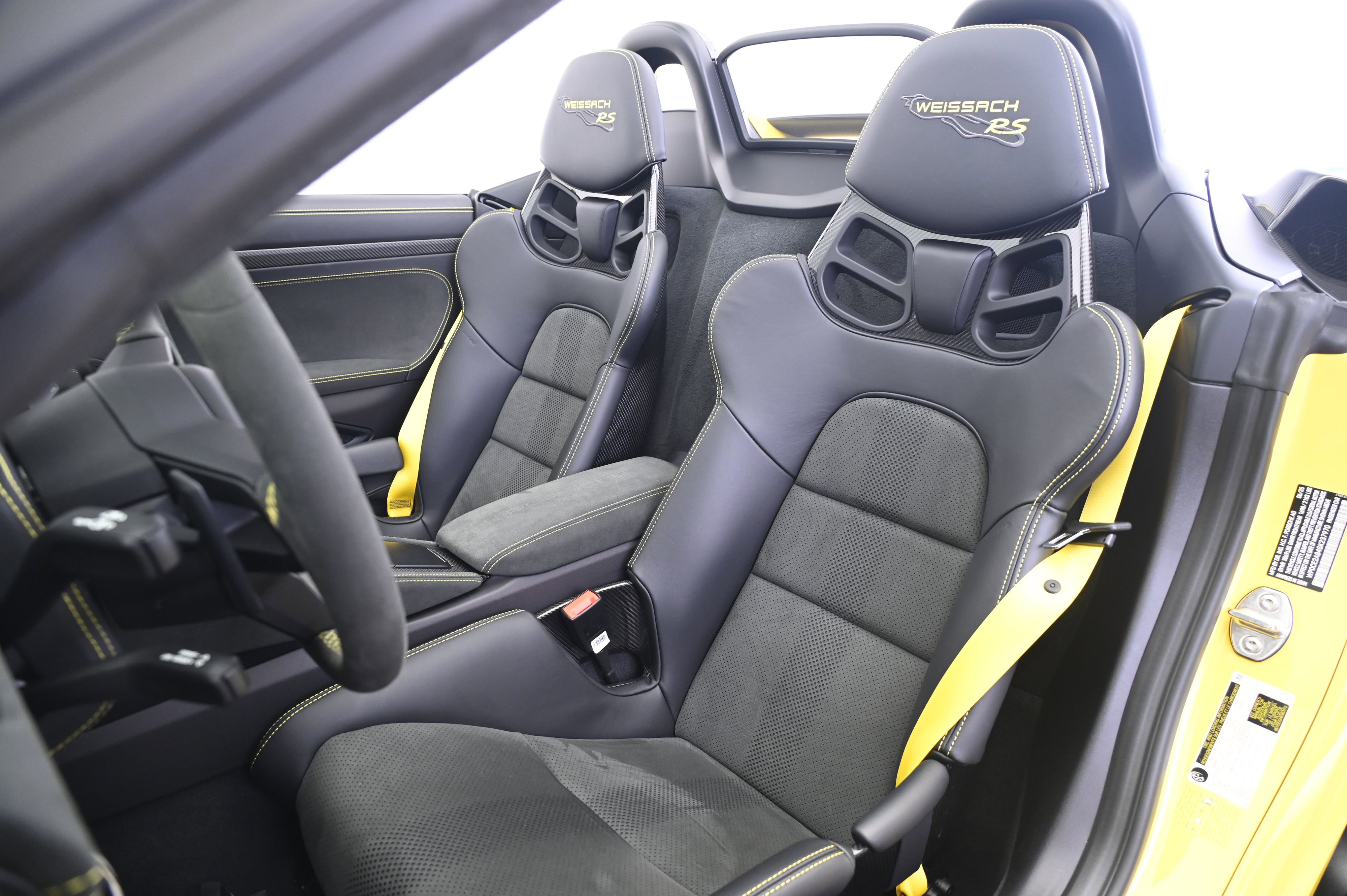 Certified 2025 Porsche 718 Boxster Spyder RS RWD image 30