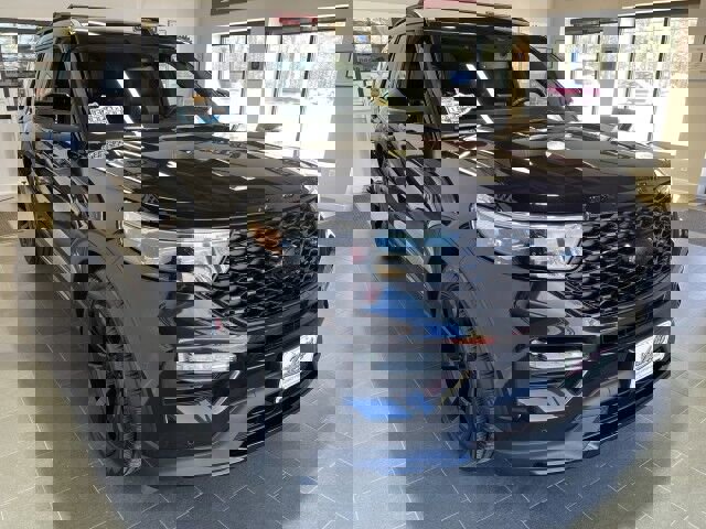 Used 2024 Ford Explorer ST w/ Equipment Group 401A image 4