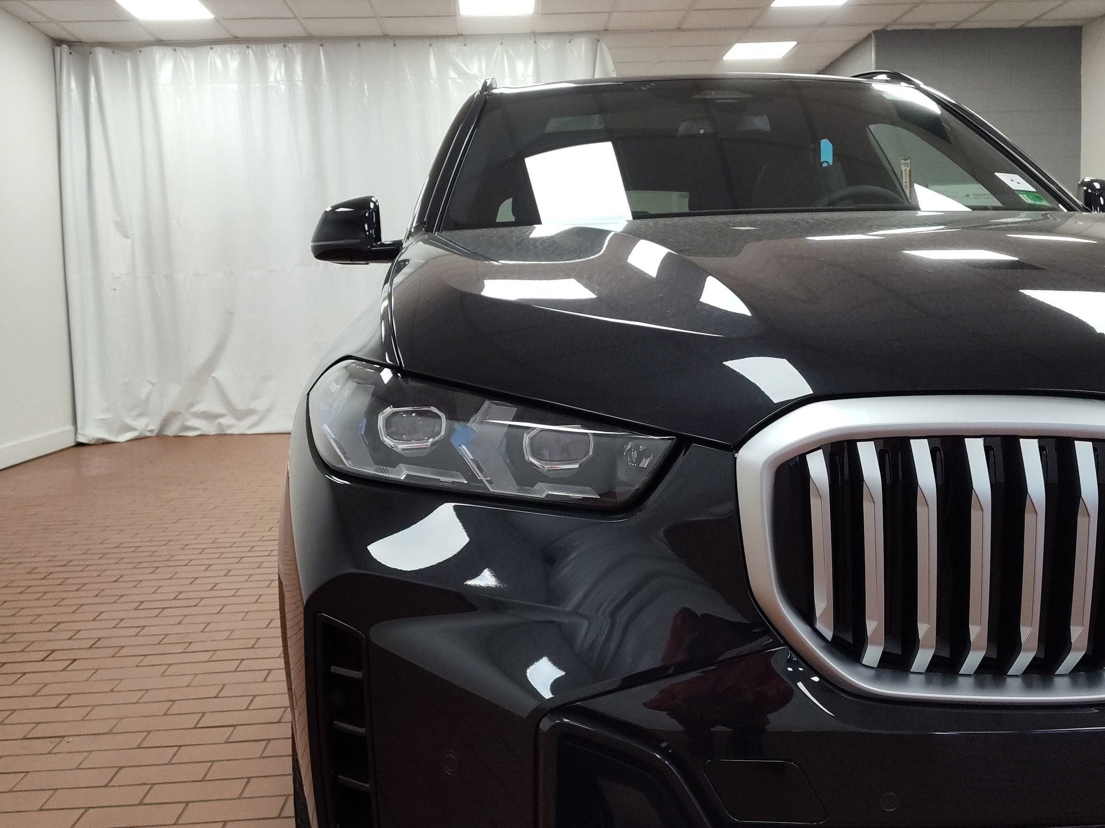 Used 2026 BMW X5 xDrive50e w/ M Sport Package AWD/4WD image 10