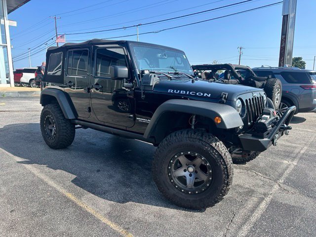 Used 2015 Jeep Wrangler Unlimited Rubicon w/ Connectivity Group